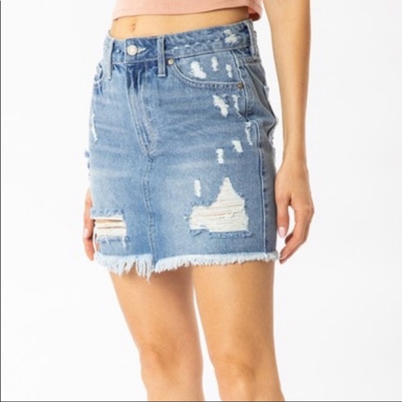 NWT KanCan Distressed Denim Jean Skirt - Picture 4 of 15